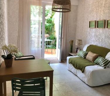 Velleron House | La Petite Rive - Les Oliviers