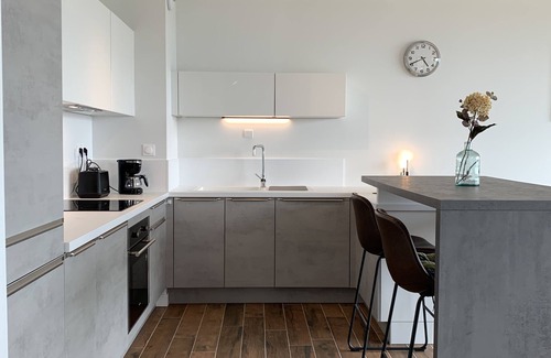 La Rochelle Apartment | LA Petite Terrasse Lavoisier
