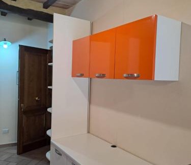Piancastagnaio Apartment | La piazzetta della frutta