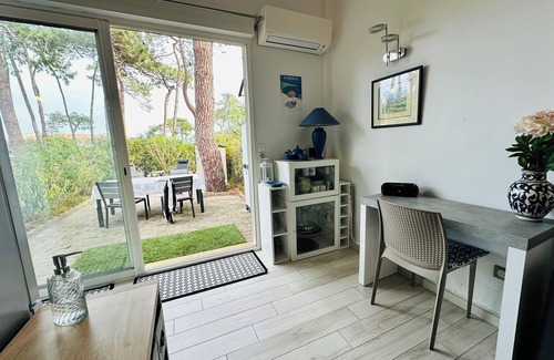 Pineto Villa | - La Pinède - beachfront