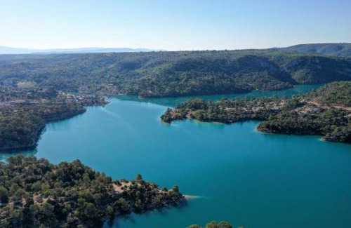 Esparron-de-Verdon Bed & Breakfast | La Pinède du Lac