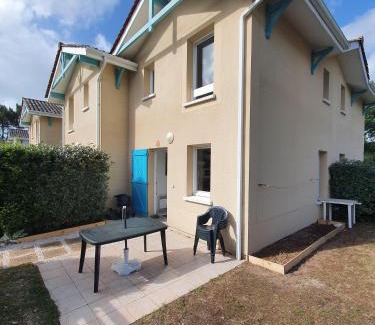 Le Verdon-sur-Mer House | La Pointe du Soleil