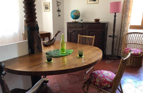Collobrieres Apartment | La Provence authentique à 30 minutes des plages