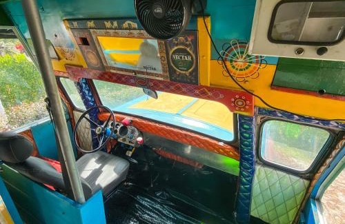 Pereira House | La Querendona - La Chiva un típico autobús Colombiano