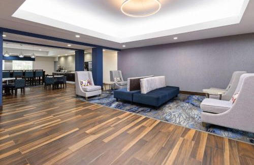Newnan Hotel | La Quinta by Wyndham Atlanta South - Newnan