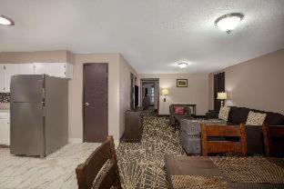 Branson Theater District Hotel | La Quinta by Wyndham Branson