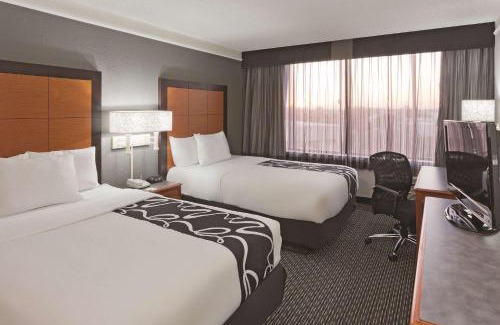 La Palma Hotel | La Quinta by Wyndham Buena Park