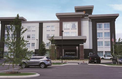 Lookout Valley Neighborhood Association Hotel | La Quinta by Wyndham Chattanooga - Lookout Mtn