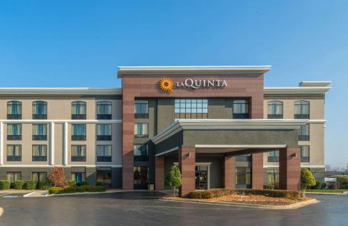 Clarksville Hotel | La Quinta by Wyndham Clarksville