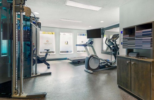 Las Colinas Hotel | La Quinta by Wyndham Dallas - Las Colinas