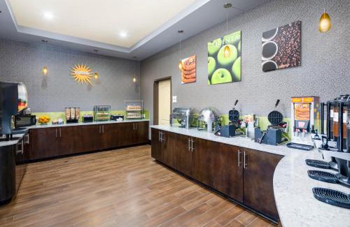 Flemington Hotel | La Quinta by Wyndham Hinesville - Fort Stewart