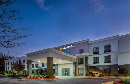 Town Center Hotel | La Quinta by Wyndham Kennesaw