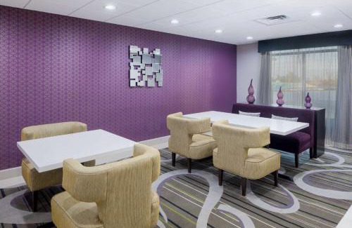 Town Center Hotel | La Quinta by Wyndham Kennesaw