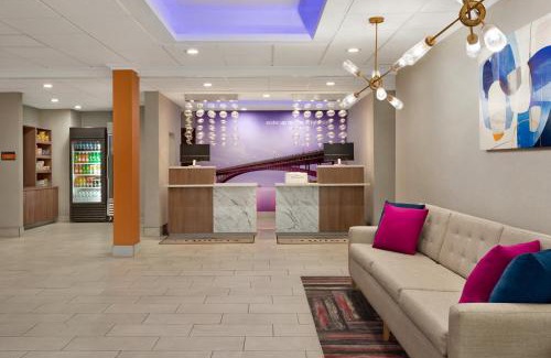 Lackawanna Hotel | La Quinta by Wyndham Lackawanna