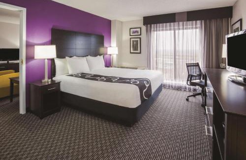 West Bloomington Hotel | La Quinta by Wyndham Minneapolis Bloomington W - FREE AIRPORT SHUTTLE