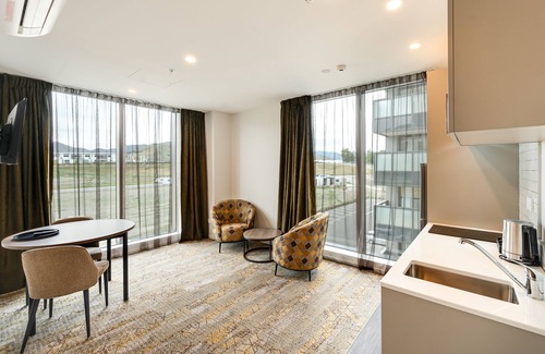 Frankton Apartment | La Quinta by Wyndham Remarkables Park Queenstown