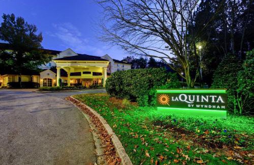 Crabtree Hotel | La Quinta by Wyndham Raleigh Crabtree