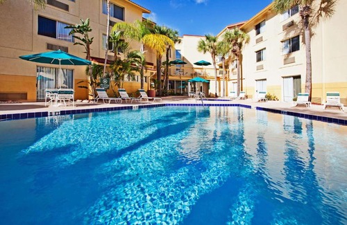 Clearwater Hotel | La Quinta by Wyndham St. Pete-Clearwater Airport