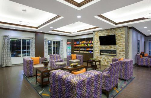 Tupelo Hotel | La Quinta by Wyndham Tupelo