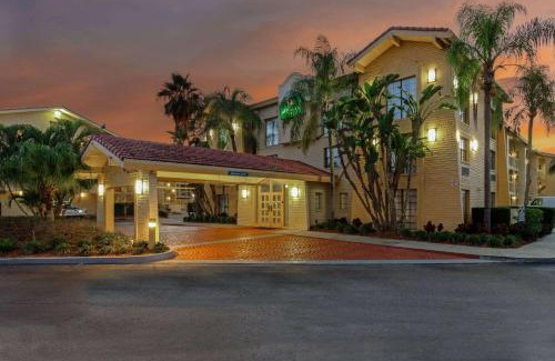Pinellas Park Hotel | La Quinta Inn by Wyndham Tampa Bay Pinellas Park Clearwater