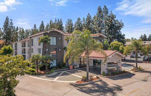 Stockton Hotel | La Quinta Inn by Wyndham Stockton