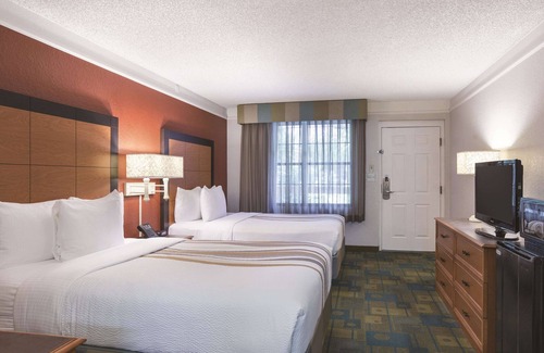 Lincoln Acres Hotel | La Quinta Inn by Wyndham San Diego Chula Vista