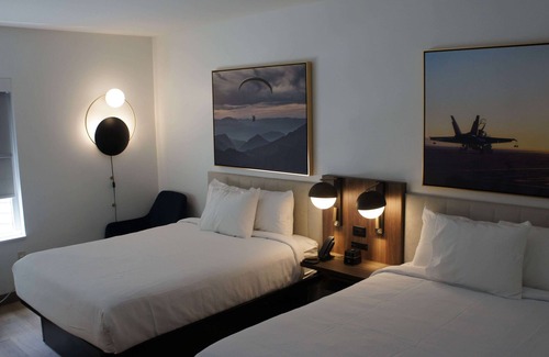 Manchester Hotel | La Quinta Inn & Suites by Wyndham Manchester/Arnold AFB