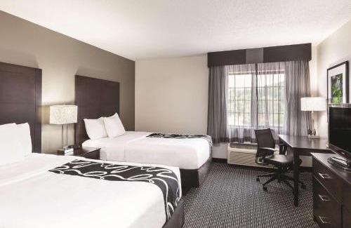 Downtown San Antonio Hotel | La Quinta Inn & Suites by Wyndham San Antonio Riverwalk