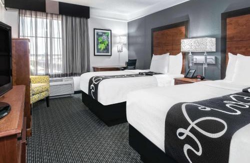 Downtown San Antonio Hotel | La Quinta Inn & Suites by Wyndham San Antonio Riverwalk