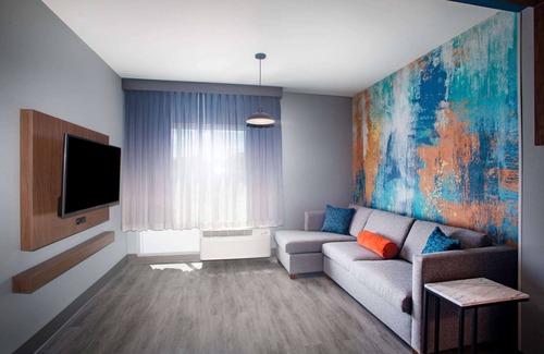 Oxford Hotel | La Quinta Inn & Suites by Wyndham Oxford