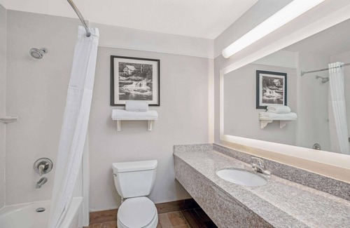 Salida Hotel | La Quinta Inn & Suites by Wyndham Modesto Salida