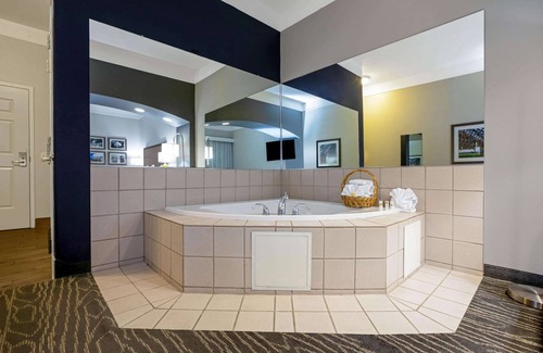 Ripon Hotel | La Quinta Inn & Suites by Wyndham Manteca - Ripon