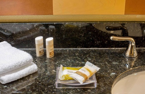 Sunrise Hotel | La Quinta Inn & Suites by Wyndham Sunrise