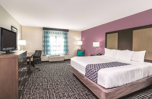 Loudon Hotel | La Quinta Inn & Suites by Wyndham Loudon
