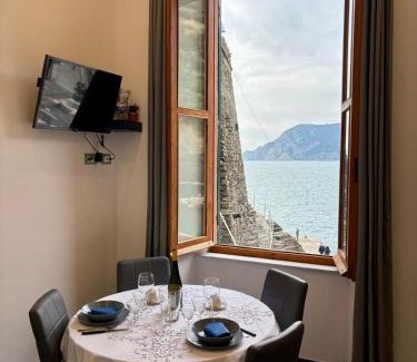 Vernazza Apartment | La Randa apartment
