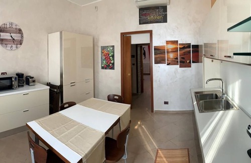 Peschiera del Garda Apartment | LA REGINA DEL GARDA: four-room apartment 200 meters from the lake