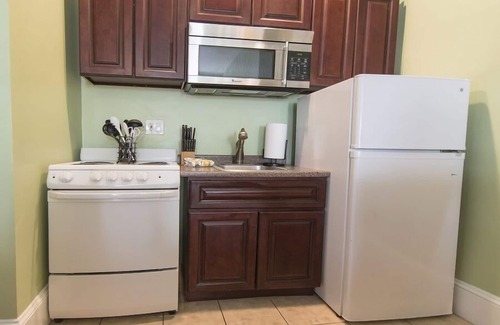 Center City Bed & Breakfast | La Reserve Bed & Breakfast