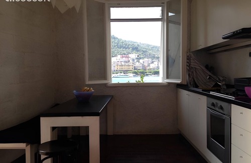 Portovenere Apartment | "la risacca" house on the beach with breathtaking views of Portovenere