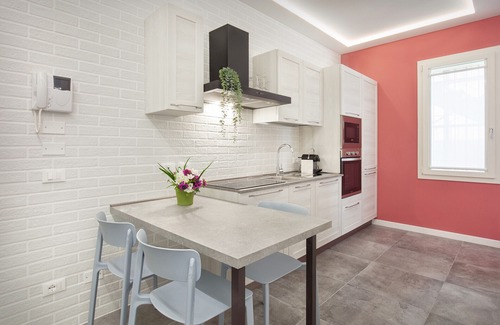 Garda Apartment | LA ROCCA RELAX - only 100 meters from the lake