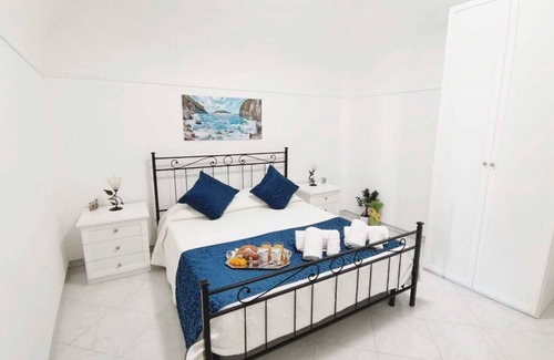 Termini Bed & Breakfast | La Rondine B&B is located in Termini, a hamlet of Massa Lubrense.