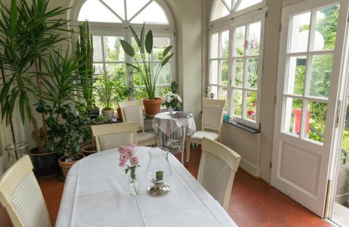 Wittlich House | La Roseraie