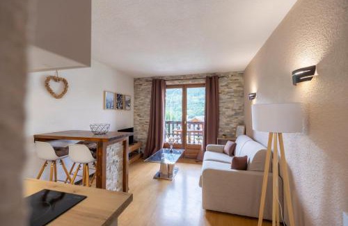 Forville Apartment | La Ruinée Appartement chaleureux à proximité des pistes et commodités