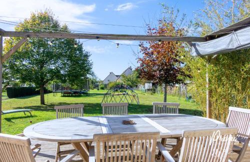 Sandillon Villa | La Sandillonnaise - Maison 5 chambres à seulement 15 minutes d'Orléans et 20 mn de la Ferté St Aubin et de Châteauneuf sur Loire