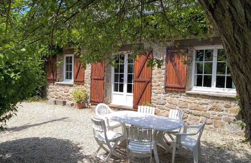 Jullouville House | La saunière ⭐ Between sea and countryside
