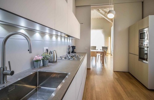 Lucca Historical Center Apartment | La Sortita, modern apartment in Lucca. Free WiFi.