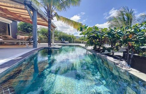 Oyster Pond House | La Sucriere sea view swimming pool open-air atmospher