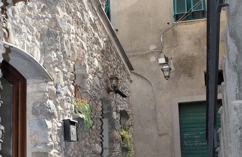 Zuccarello Apartment | La Suggestiva Atmosfera Medievale del Borgo di Zuccarello