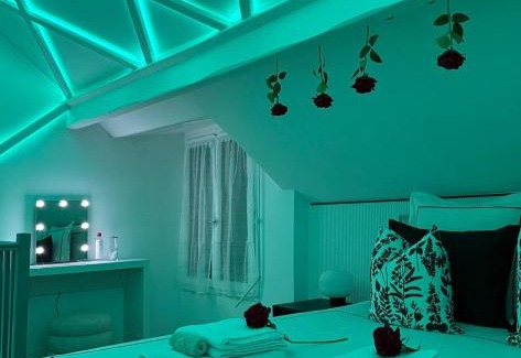 Cergy House | La Suite Prestige - Jacuzzi et cinema - Cergy-Village