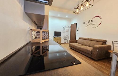 Dogliani Apartment | La Tana del Dolcetto, alloggio con terrazzo