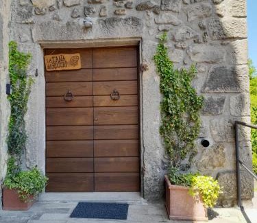 Abbadia San Salvatore Apartment | La Tana del Riccio